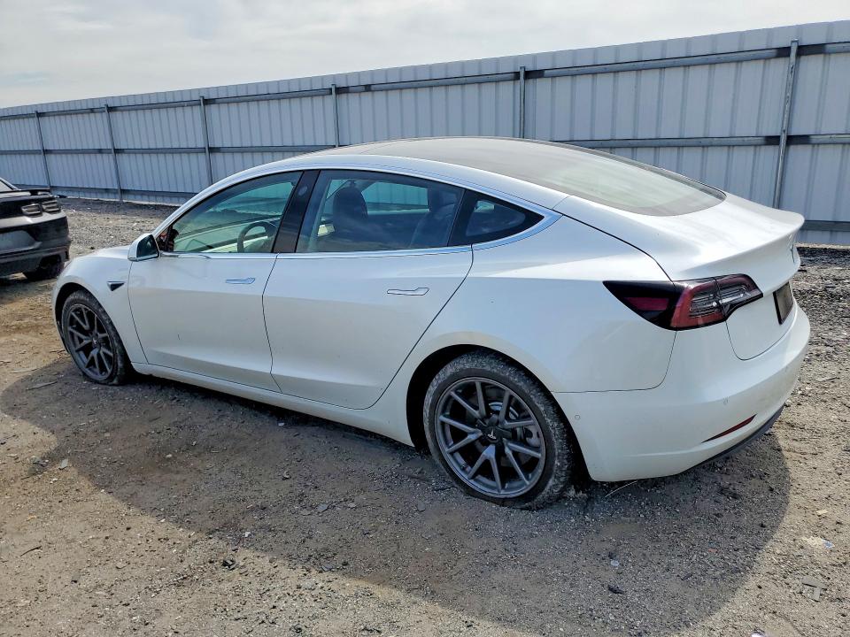 2018 Tesla Model 3 VIN 5YJ3E1EB0JF185667 COPART salvage auction — SIDE, VA - CERT OF TITLE - SALVAGE, sold $6,700 on 2026-07-29 (photo 2)