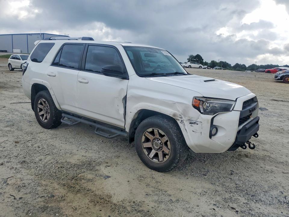 2016 Toyota 4runner VIN JTEBU5JR4G5290114 COPART salvage auction — ROLLOVER, GA - CERT OF TITLE-SALVAGE, sold $825 on 2026-07-29 (photo 4)