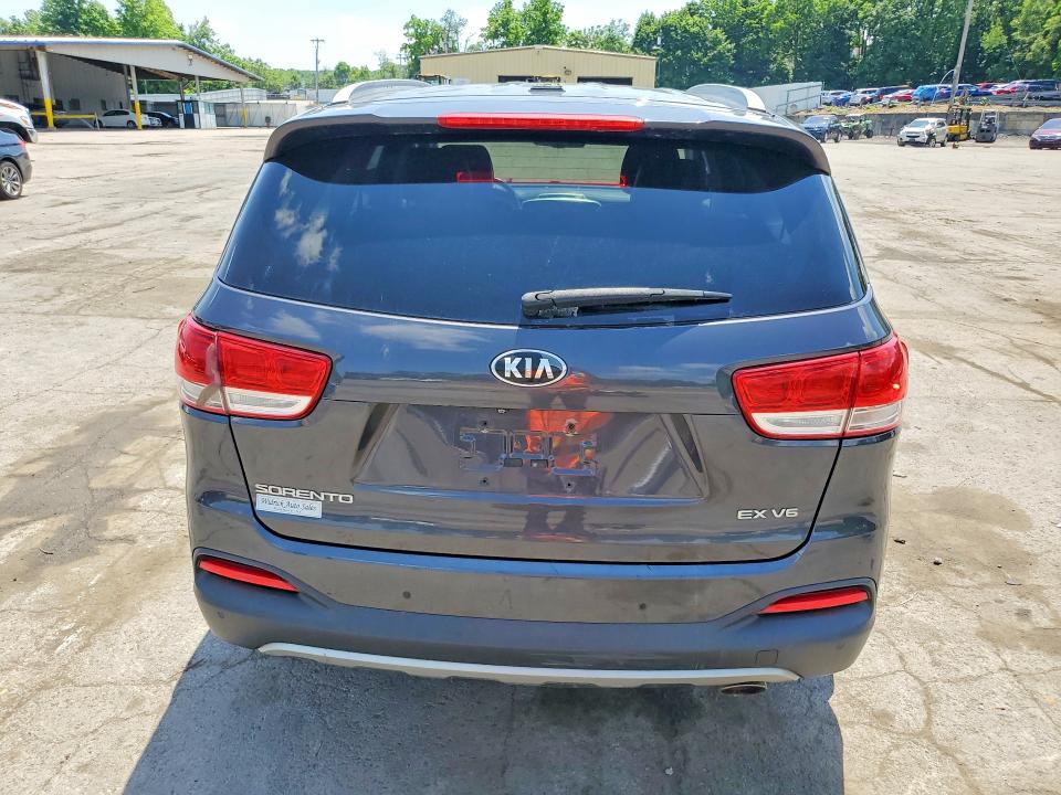2016 Kia Sorento VIN 5XYPH4A50GG050572 COPART salvage auction — NORMAL WEAR, Wv - Certificate Of Title, sold $1,650 on 2026-07-02 (photo 6)