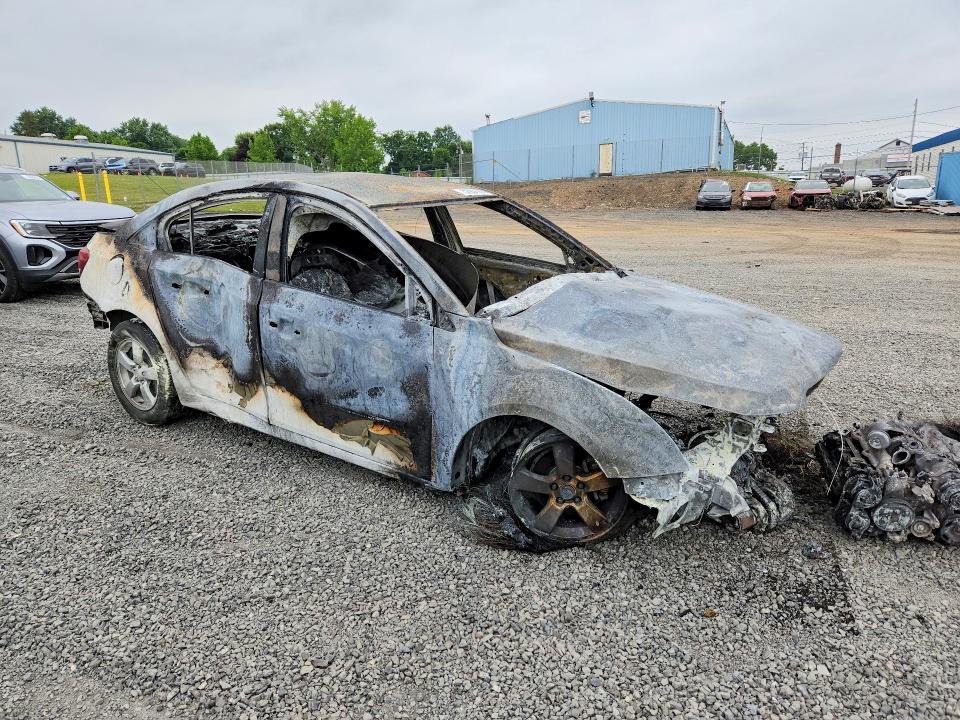 2014 Chevrolet Cruze VIN 1G1PC5SB2E7222449 COPART salvage auction — BURN, PA - CERTIFICATE OF SALVAGE, sold $175 on 2026-07-02 (photo 4)