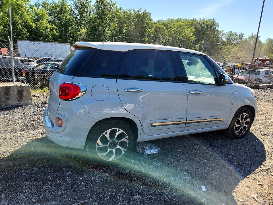 2014 Fiat VIN ZFBCFACH0EZ010536 COPART salvage auction — SIDE, Md - Cert Of Salvage > 75% Damage, sold $125 on 2026-08-18 (photo 3)