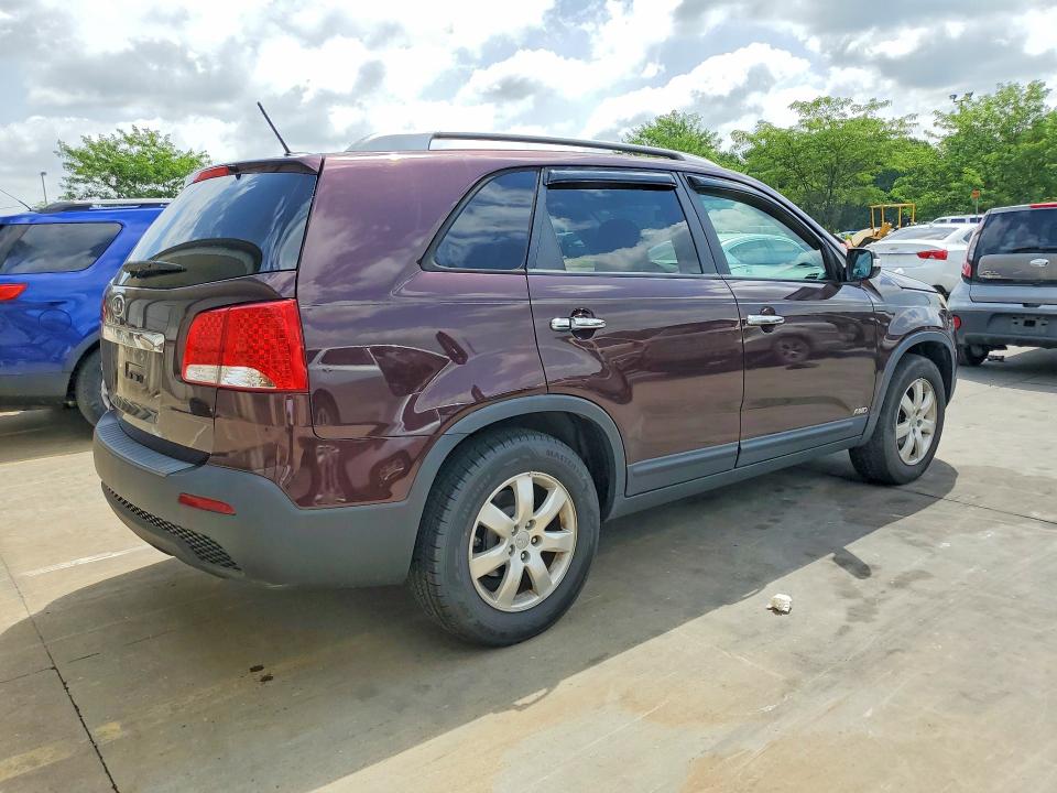 2012 Kia Sorento VIN 5XYKTDA28CG262161 COPART salvage auction — FRONT END, Ky - Cert Of Title-Salvage, sold $1,600 on 2026-07-30 (photo 3)
