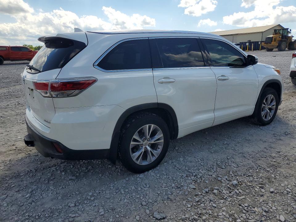 2015 Toyota Highlander VIN 5TDJKRFH2FS120937 COPART salvage auction — MINOR DENT/SCRATCHES, Tn - Certificate Of Title, sold $5,700 on 2026-07-14 (photo 3)