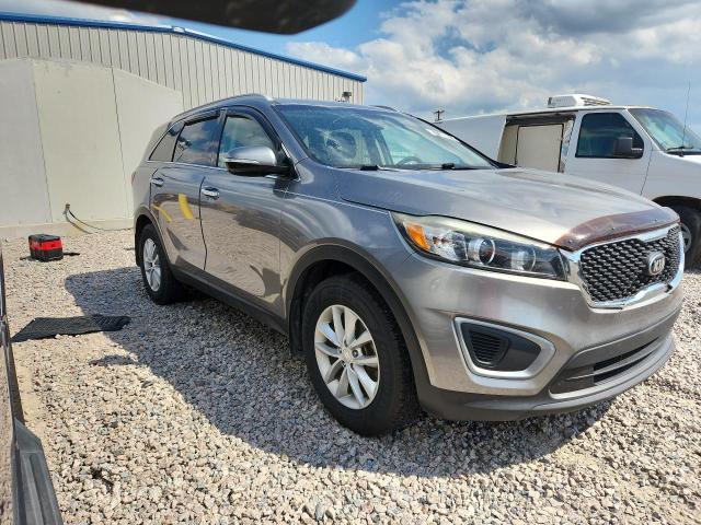 2017 Kia Sorento VIN 5XYPG4A38HG279732 COPART salvage auction — NORMAL WEAR, Nc - Dealer Only Clean Title, sold $3,800 on 2026-07-14 (photo 4)
