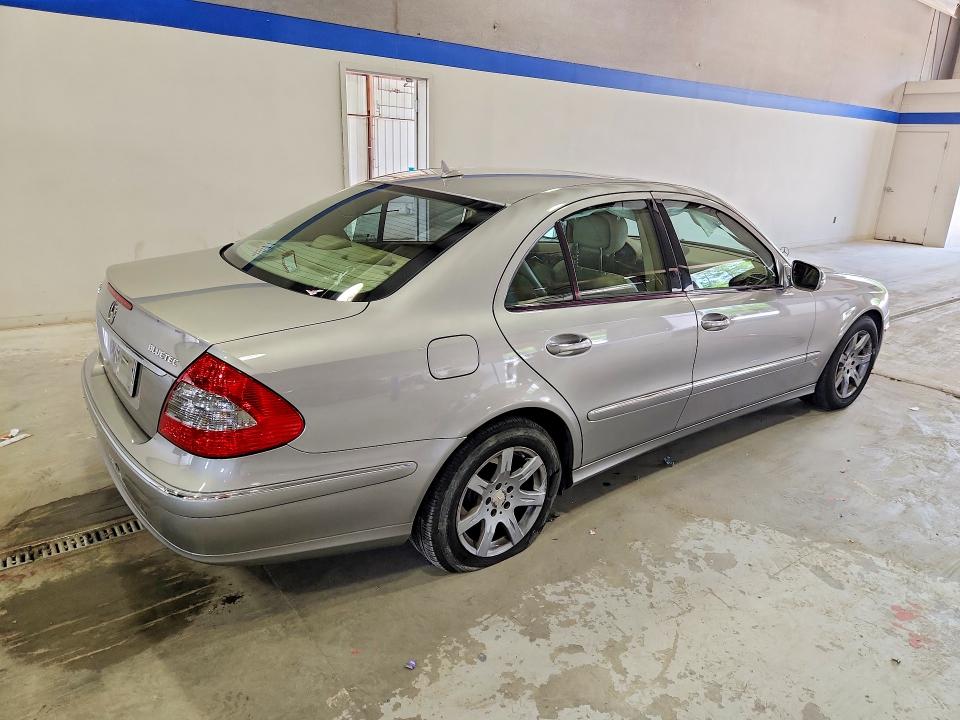 2008 Mercedes-benz E-class VIN WDBUF22X38B207552 COPART salvage auction — SIDE, VA - CERT OF TITLE - SALVAGE, sold $1,050 on 2026-07-17 (photo 3)
