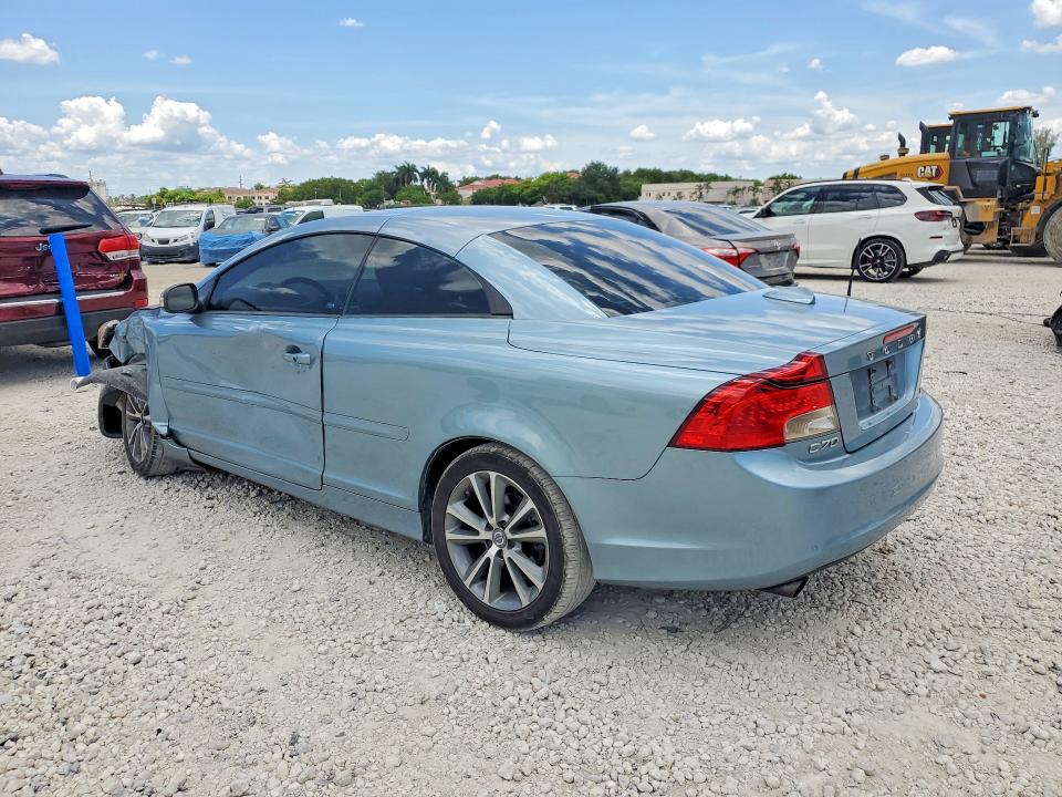 2012 Volvo C70 VIN YV1672MC1CJ127340 COPART salvage auction — SIDE, Fl - Cert Of Title Slvg Rebuildable, sold $400 on 2026-07-17 (photo 2)