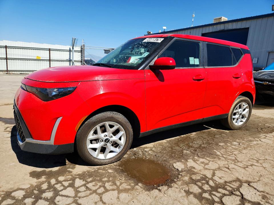 2023 Kia Soul VIN KNDJ23AU1P7207905 COPART salvage auction — FRONT END, WV - CERTIFICATE OF TITLE, sold $2,300 on 2026-07-07 (photo 1)