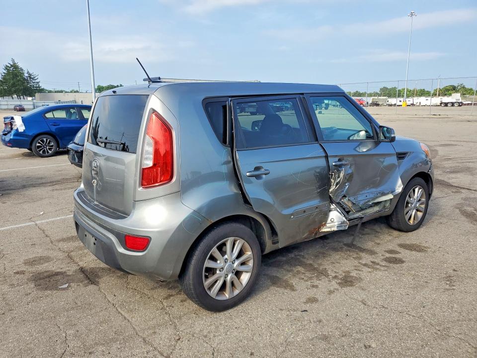 2013 Kia Soul VIN KNDJT2A62D7545706 COPART salvage auction — SIDE, Oh - Cert Of Title-Salvage, sold $90 on 2026-07-15 (photo 3)