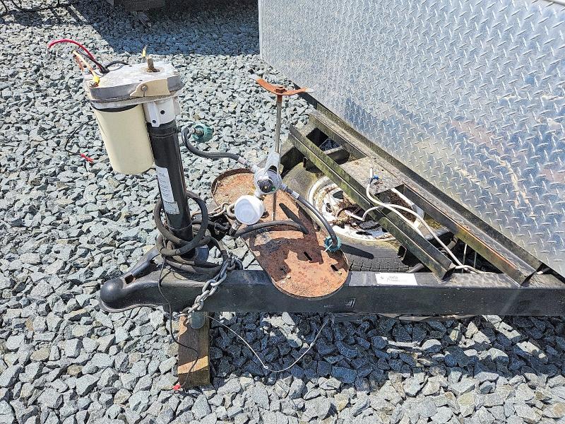 2011 Foresriver VIN 5ZT2FETBXBA003355 COPART salvage auction — BURN, MI - CERTIFICATE OF TITLE, sold $1,850 on 2026-07-31 (photo 7)