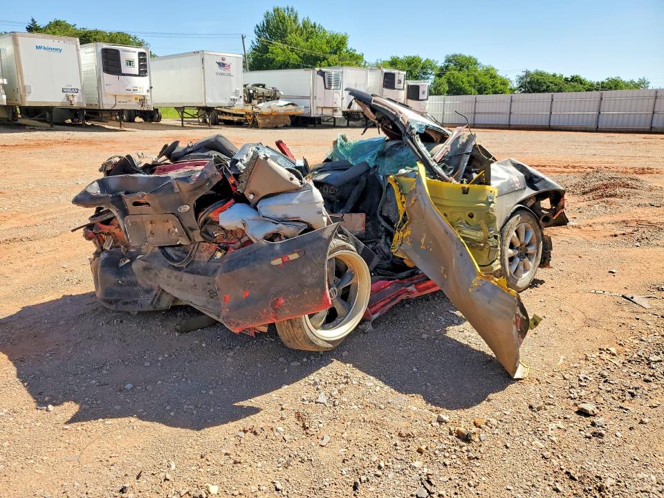 1998 Ford Mustang VIN 1FAFP4041WF126671 COPART salvage auction — ROLLOVER, Ok - Certificate Of Title-Junked, sold $125 on 2026-07-09 (photo 3)