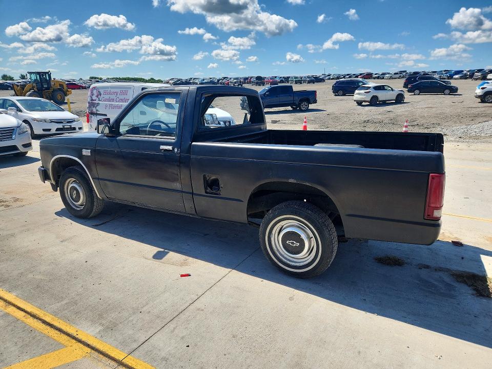 1986 Chevrolet S-10 pickup VIN 1GCBS14E2G2138328 COPART salvage auction — REAR END, Ky - Bill Of Sale/Part Only/No Titl, sold $350 on 2026-07-09 (photo 2)