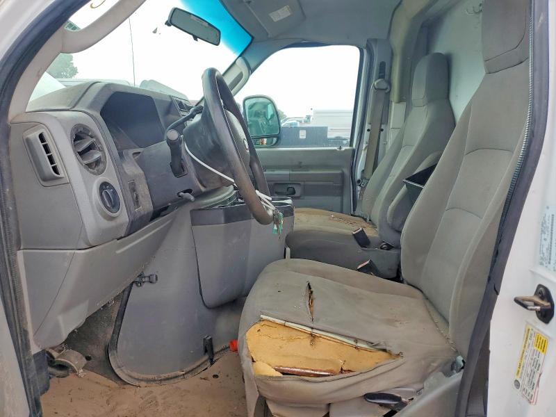 2010 Ford Econoline e350 VIN 1FDSE3FL0ADA52652 COPART salvage auction — MINOR DENT/SCRATCHES, Ok - Certificate Of Title, sold $1,950 on 2026-07-09 (photo 7)