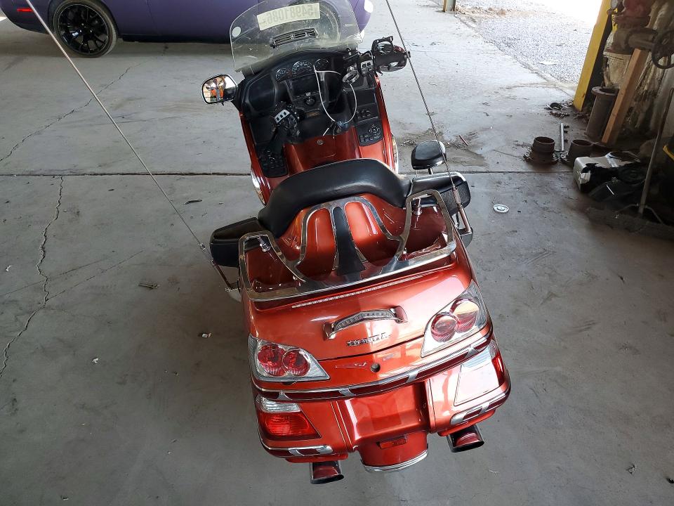 2008 Honda Gl1800 VIN 1HFSC47M88A703213 COPART salvage auction — SIDE, Az - Cert Of Title - Salvage, sold $2,750 on 2026-07-09 (photo 4)
