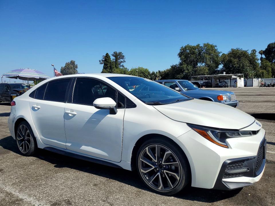 2020 Toyota Corolla VIN JTDS4RCE2LJ032889 COPART salvage auction — MINOR DENT/SCRATCHES, Ca - Salvage Certificate, sold $8,000 on 2026-07-28 (photo 4)