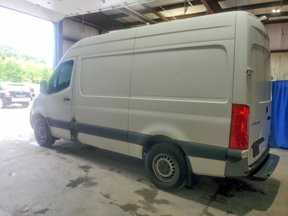 2019 Mercedes-benz VIN WD4PF0CD5KT015743 COPART salvage auction — REAR END, Ky - Certificate Of Title, sold $6,200 on 2026-07-13 (photo 2)