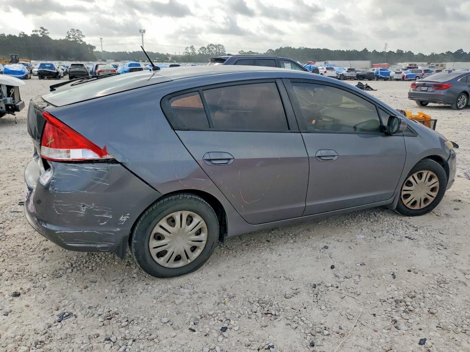 2010 Honda Insight VIN JHMZE2H57AS020366 COPART salvage auction — REAR END, Tx - Salvage Vehicle Title, sold $475 on 2026-07-28 (photo 3)