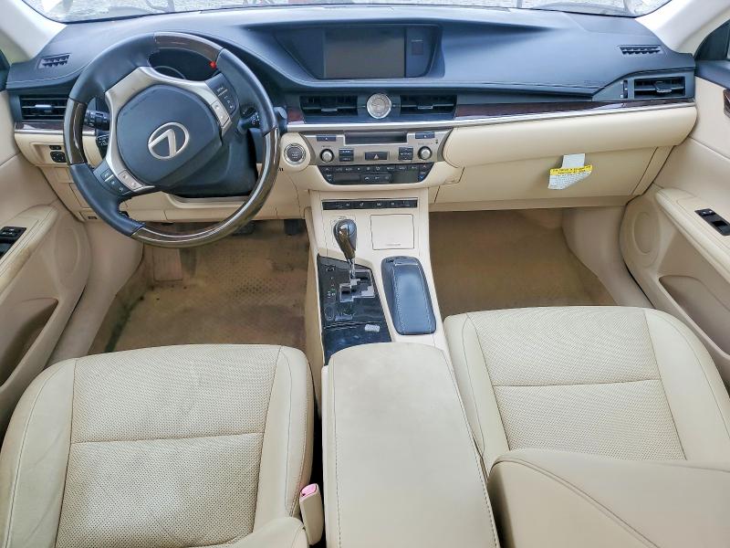 2013 Lexus Es 350 VIN JTHBK1GG5D2028445 COPART salvage auction — VANDALISM, Nj - Cert Of Title-Salvage, sold $7,900 on 2026-08-12 (photo 8)