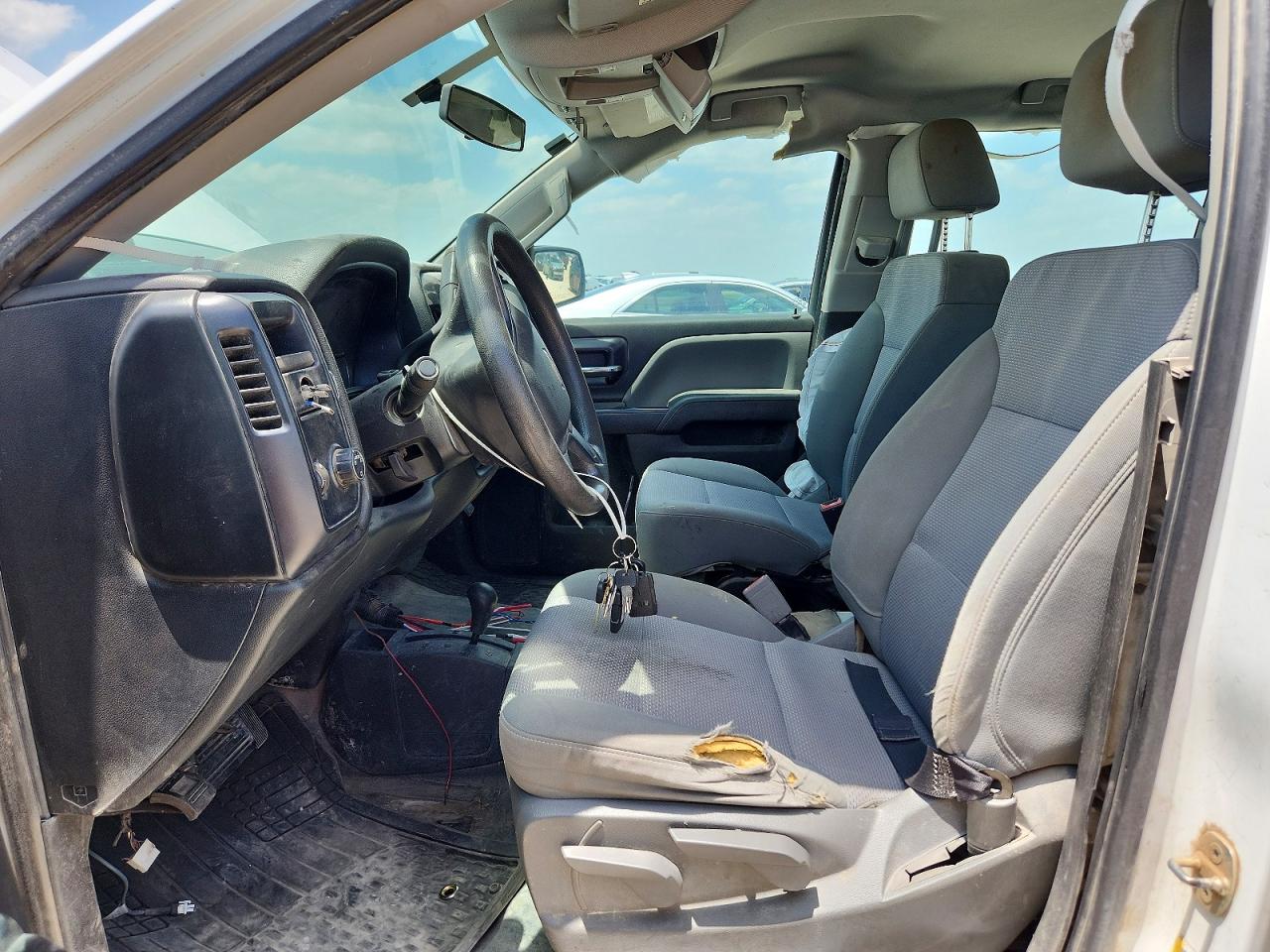 2018 Chevrolet Silverado VIN 3GCUKNEC3JG152864 COPART salvage auction — Side, Tx - Us Government Cert To Obtain T (P), sold $5,800 on 2026-07-09 (photo 7)
