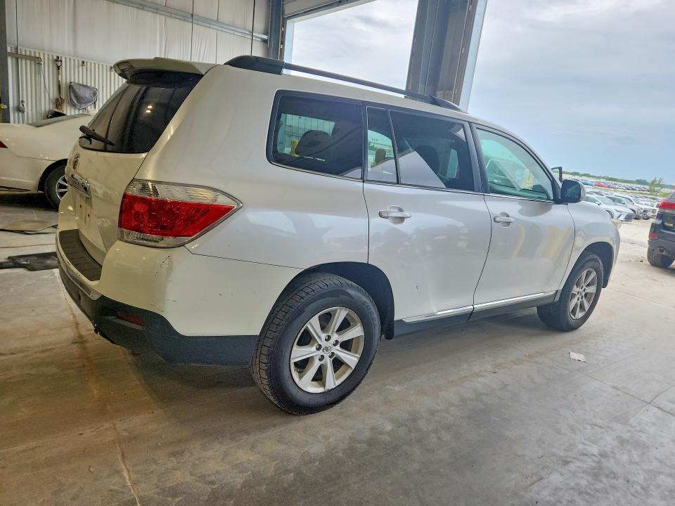 2012 Toyota Highlander VIN 5TDZA3EH9CS026179 COPART salvage auction — REAR END, Ne - Cert Of Title-Salvage, sold $225 on 2026-07-28 (photo 3)