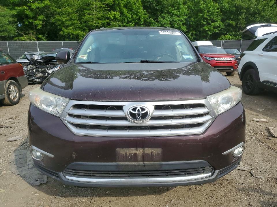 2012 Toyota VIN 5TDDK3EH2CS116846 COPART salvage auction — SIDE, Md - Cert Of Salvage > 75% Damage, sold $2,600 on 2026-07-24 (photo 5)