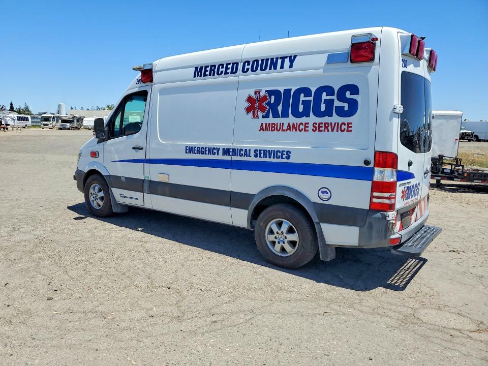 2017 Mercedes-benz Sprinter VIN WDAPE7CD8HP412907 COPART salvage auction — NORMAL WEAR, Ca - Dis/Dlr/Exp Only Clean Title, sold $2,650 on 2026-07-08 (photo 2)