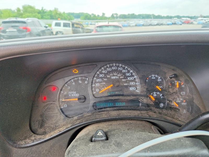 2005 Chevrolet Silverado VIN 2GCEK13T451117264 COPART salvage auction — NORMAL WEAR, MI - DEALER ONLY CLEAN TITLE, sold $525 on 2026-07-02 (photo 9)