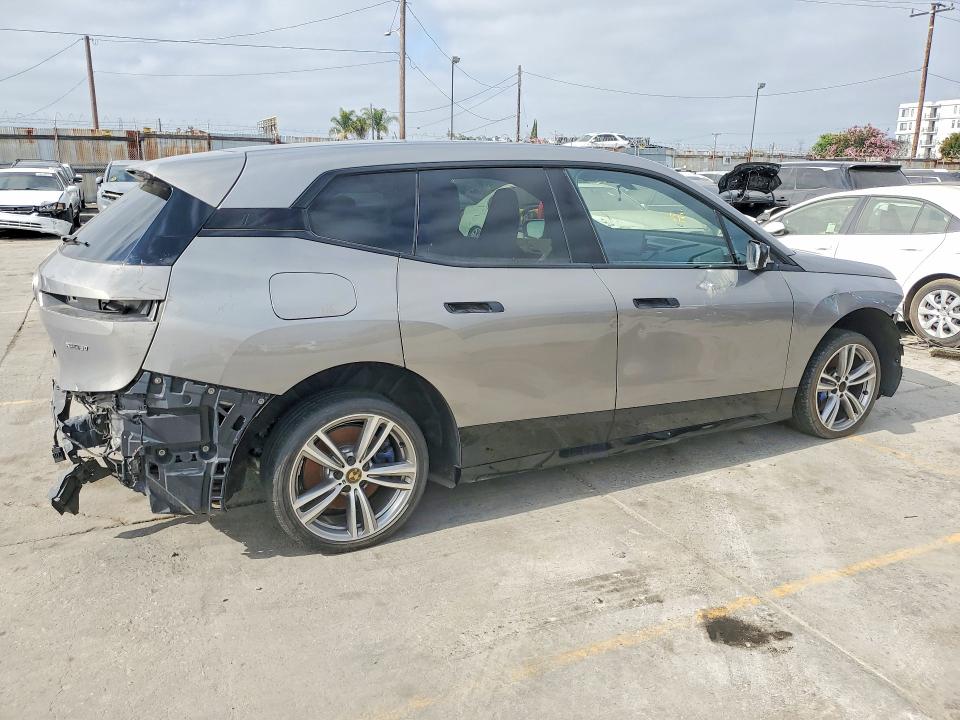 2024 BMW Ix VIN WB523CF03RCR15800 COPART salvage auction — STRIPPED, Ca - Dis/Dlr/Exp Only Clean Title, sold $19,400 on 2026-07-17 (photo 3)