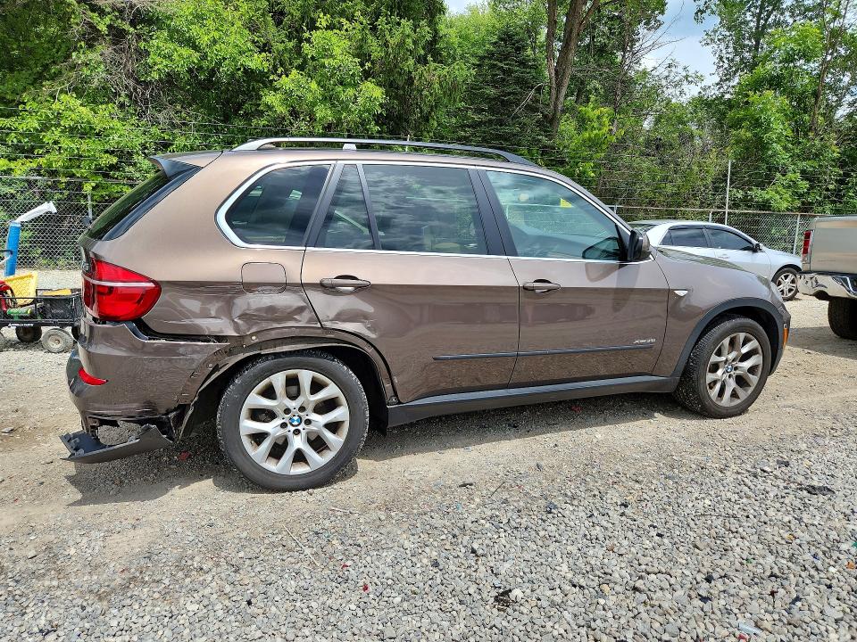 2013 BMW VIN 5UXZV4C57D0E04475 COPART salvage auction — REAR END, Oh - Cert Of Title-Salvage, sold $4,000 on 2026-07-29 (photo 3)