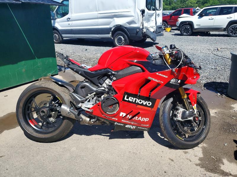 2024 Ducati Panigale VIN ZDMDAGWW2RB008139 COPART salvage auction — FRONT END, Nj - Cert Of Title-Salvage, sold $17,800 on 2026-08-20 (photo 1)