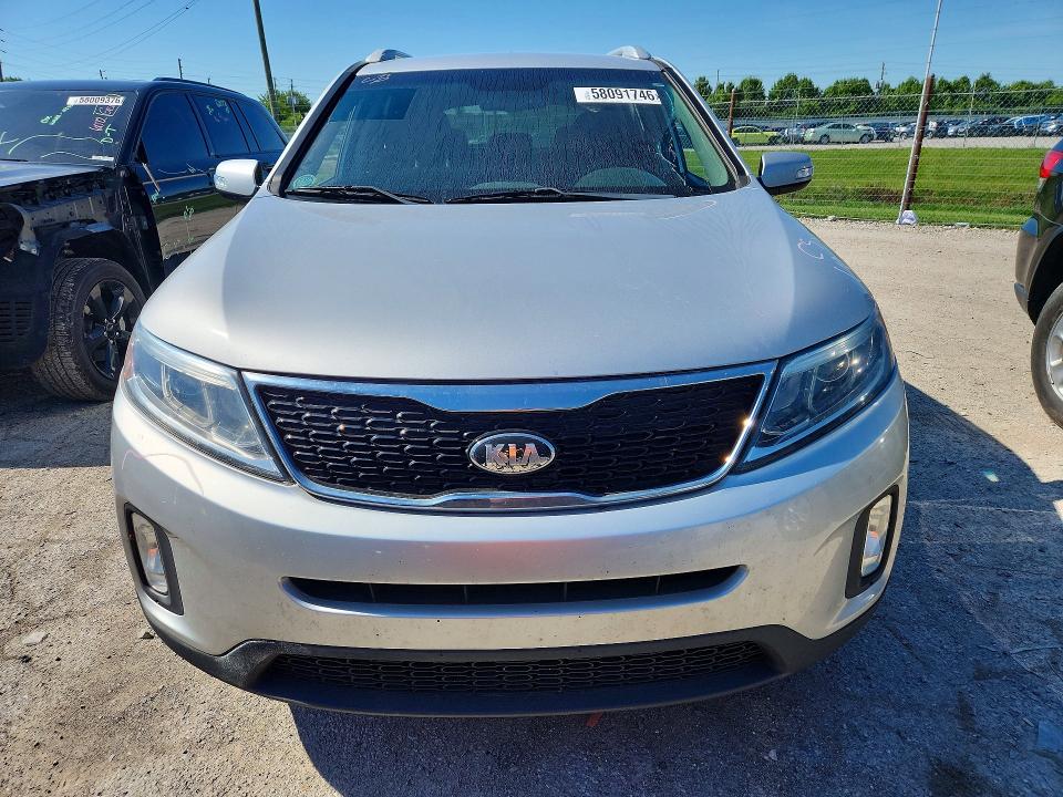 2015 Kia Sorento VIN 5XYKTCA65FG585200 COPART salvage auction — REAR END, In - Cert Of Title-Salvage Title, sold $1,150 on 2026-07-28 (photo 5)