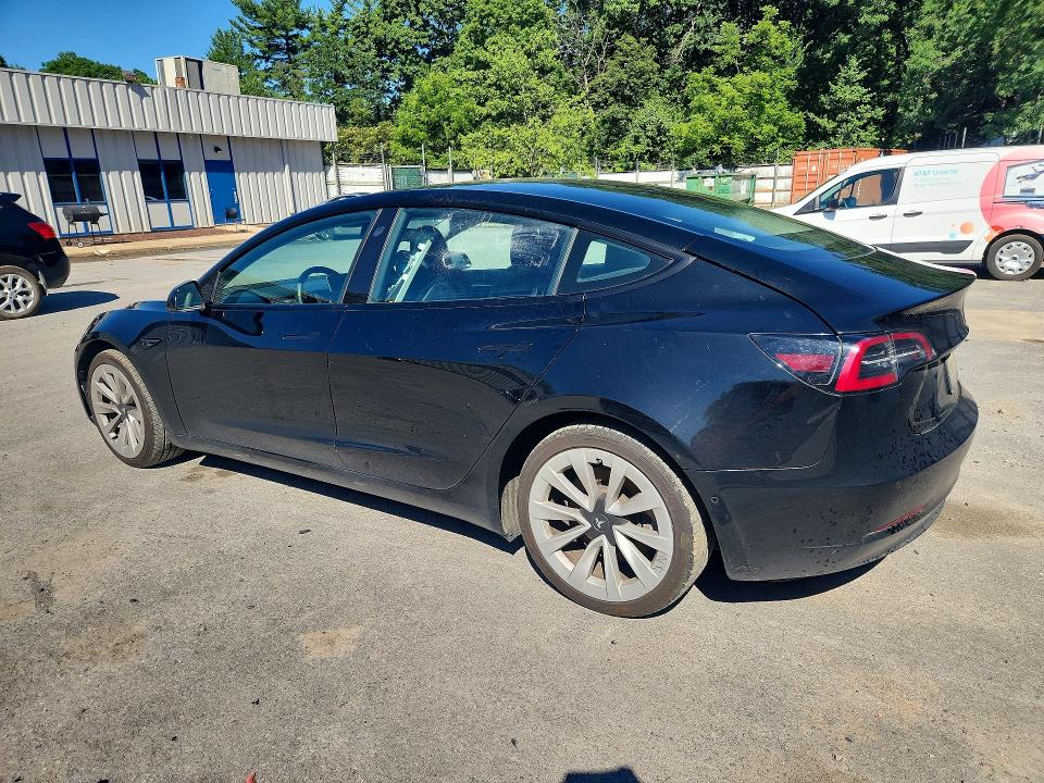 2022 Tesla Model 3 VIN 5YJ3E1EA5NF368785 COPART salvage auction — UNDERCARRIAGE, PA - CERT OF TITLE, sold $8,900 on 2026-07-08 (photo 2)