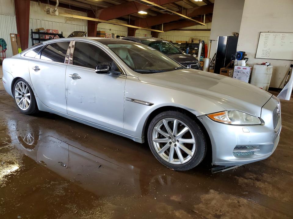 2011 Jaguar Xj series VIN SAJWA1CB6BLV14285 COPART salvage auction — FRONT END, Mi - Certificate Of Title, sold $275 on 2026-07-10 (photo 4)