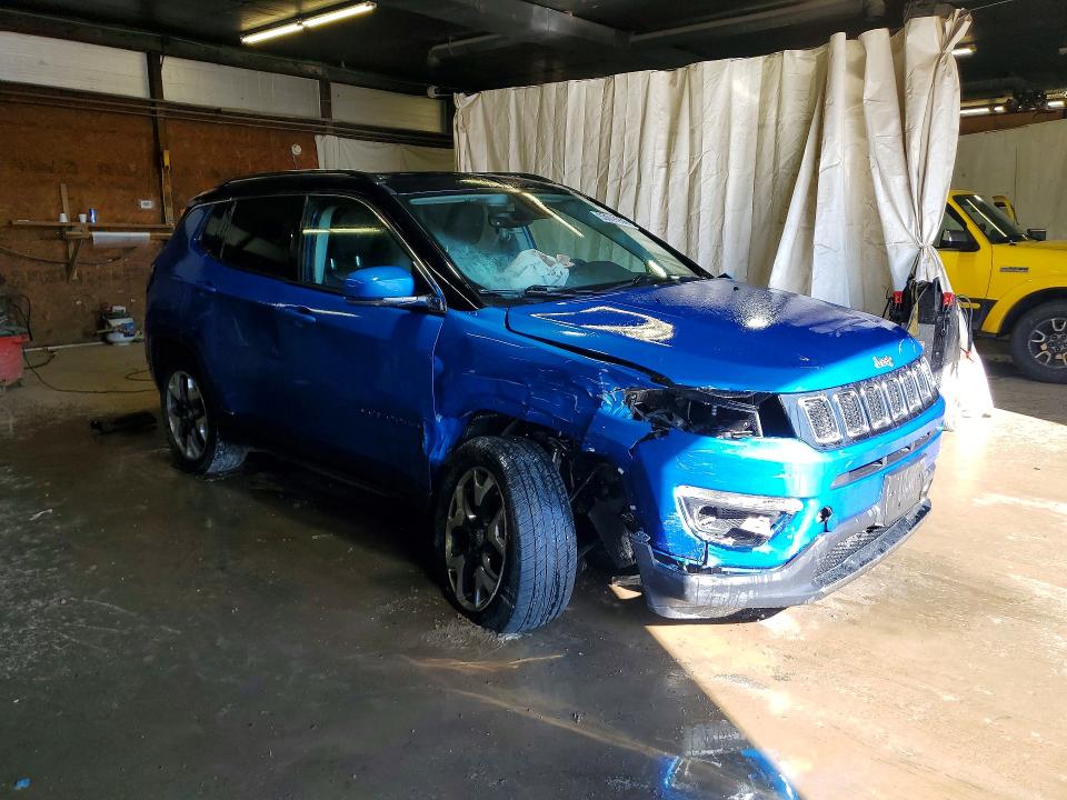 2018 Jeep Compass VIN 3C4NJDCB0JT365886 COPART salvage auction — SIDE, PA - CERTIFICATE OF SALVAGE, sold $900 on 2026-07-02 (photo 4)