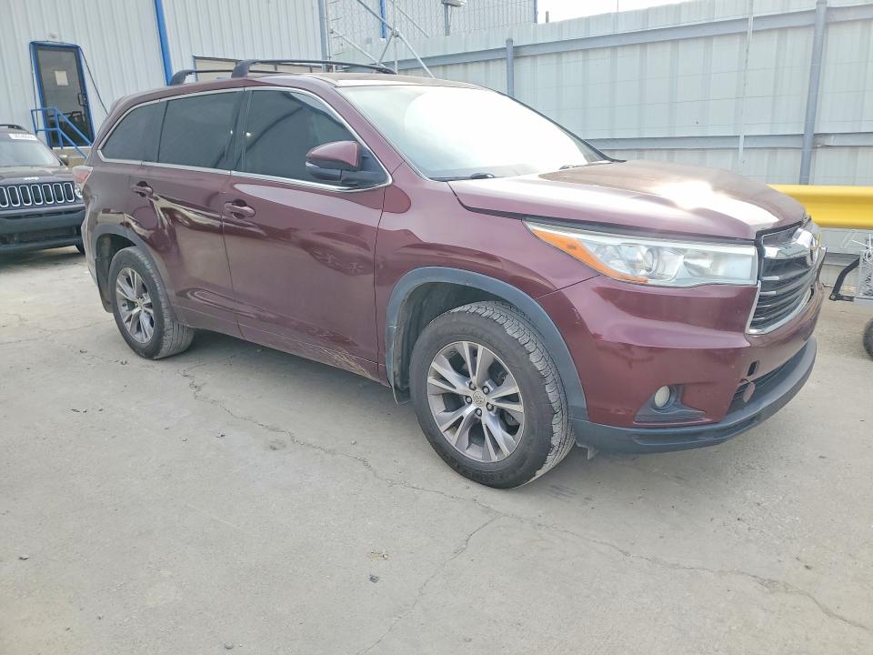 2015 Toyota Highlander VIN 5TDBKRFH7FS076101 COPART salvage auction — FRONT END, Ky - Bill Of Sale/Part Only/No Titl, sold $5,100 on 2026-07-08 (photo 4)