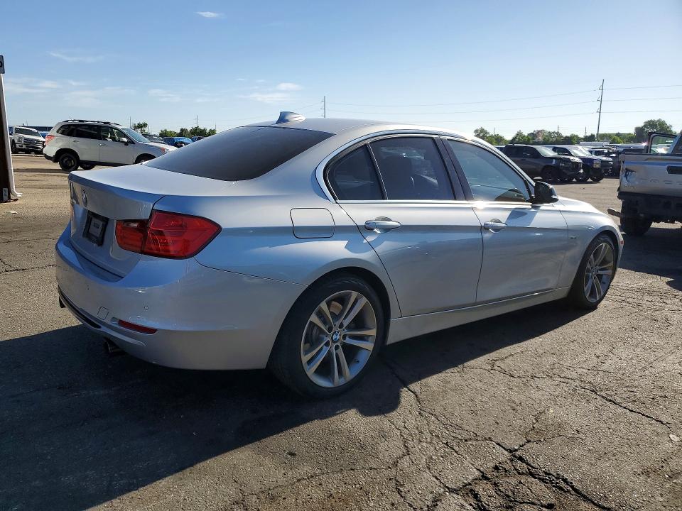 2013 BMW 1er VIN WBA3F9C55DF145283 COPART salvage auction — MINOR DENT/SCRATCHES, Co - Public - Salvage Title, sold $1,750 on 2026-07-16 (photo 3)