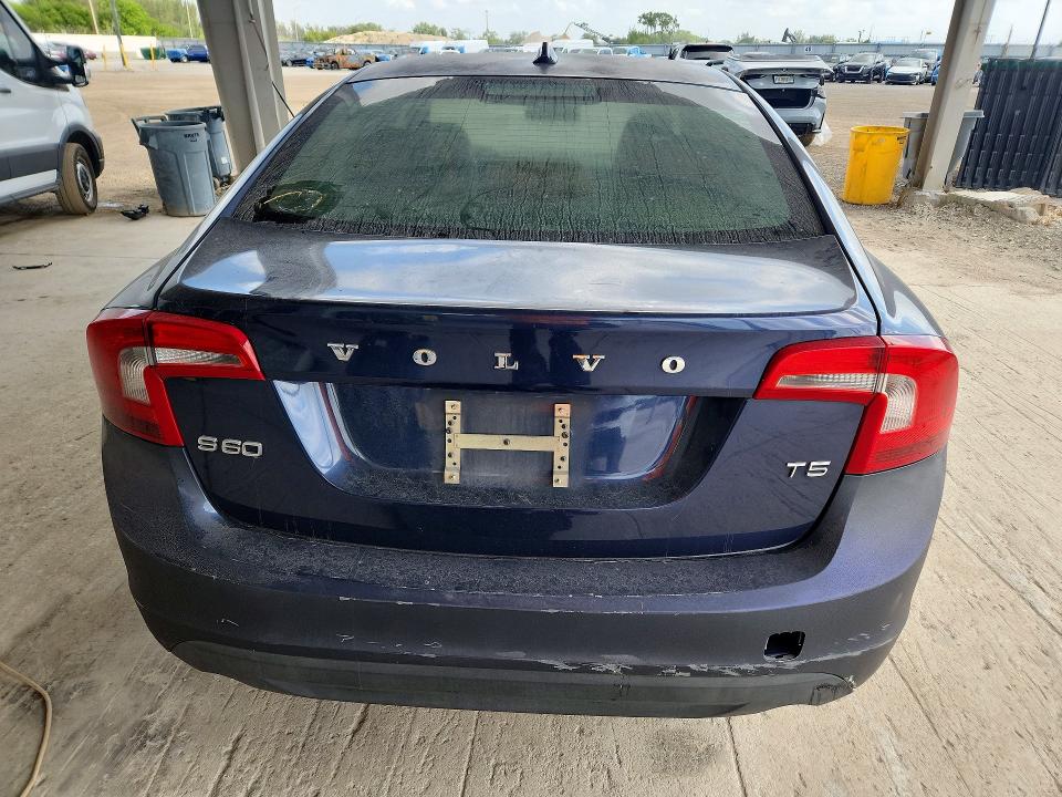 2012 Volvo S60 VIN YV1622FS5C2080102 COPART salvage auction — Burn Interior, FL - CERT OF TITLE SLVG REBUILDABLE, sold $275 on 2026-08-12 (photo 6)