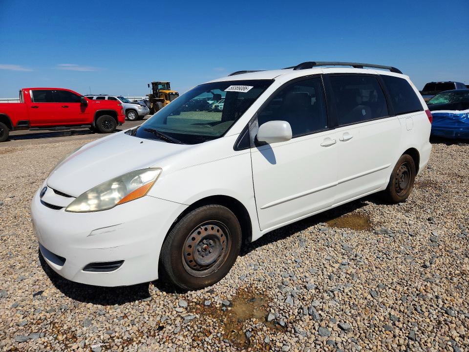 2007 Toyota Sienna VIN 5TDZK23C27S038324 COPART salvage auction — MINOR DENT/SCRATCHES, Tx - Certificate Of Title, sold $675 on 2026-07-09 (photo 1)