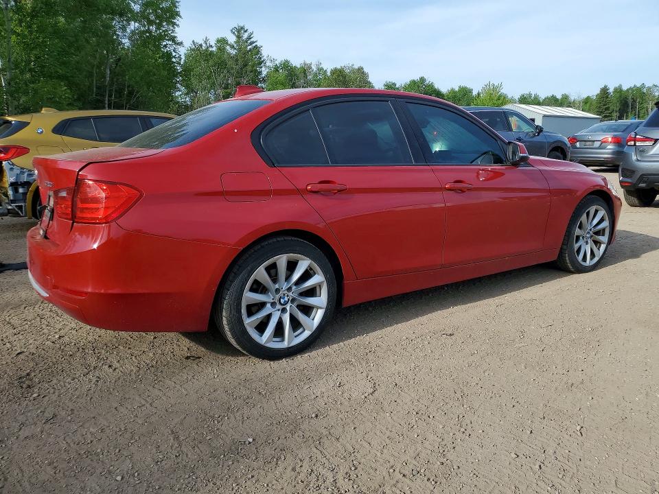2013 BMW 3 series VIN WBA3C3C52DF979212 COPART salvage auction — REAR END, ON - PERMIT NO BRAND - UNFIT, sold $1,800 on 2026-07-16 (photo 3)