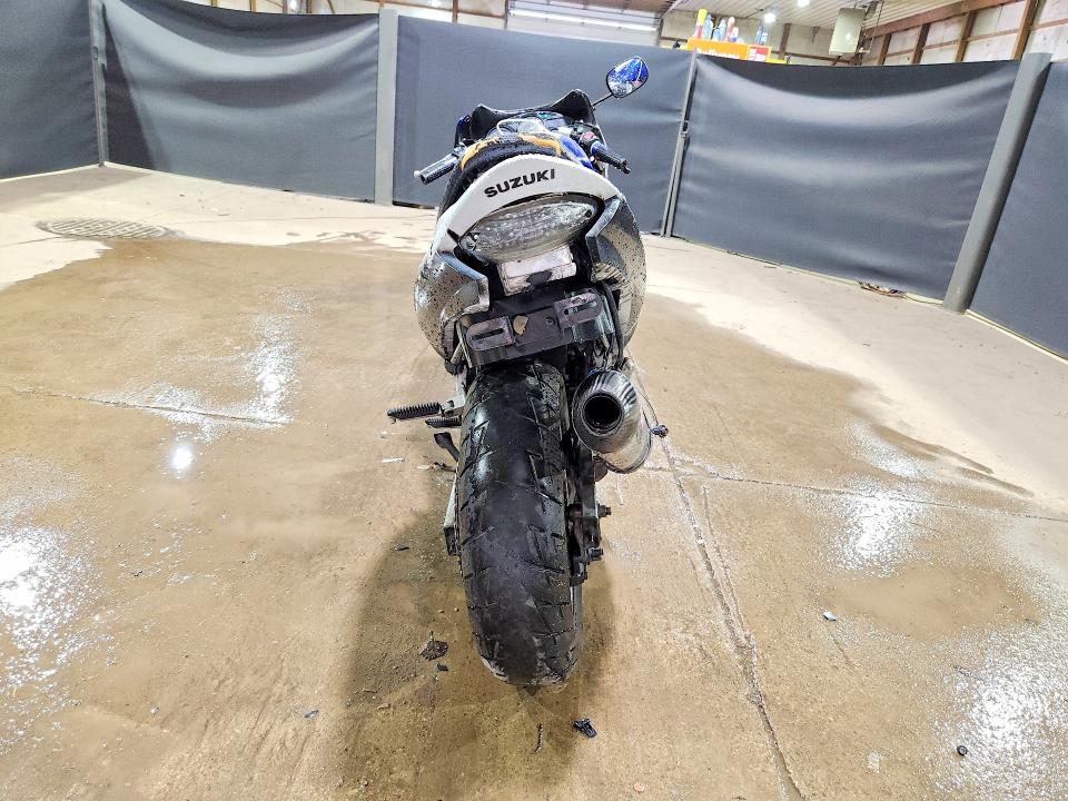 2005 Suzuki Gsx600 VIN JS1GN79A052100822 COPART salvage auction — ALL OVER, Oh - Cert Of Title-Salvage, sold $15 on 2026-07-16 (photo 4)