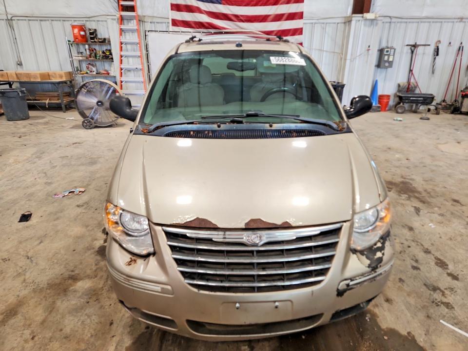 2005 Chrysler Voyager VIN 2C4GP64L35R502130 COPART salvage auction — SIDE, Wi - Junked Vehicle Bill Of Sale, sold $275 on 2026-07-08 (photo 5)