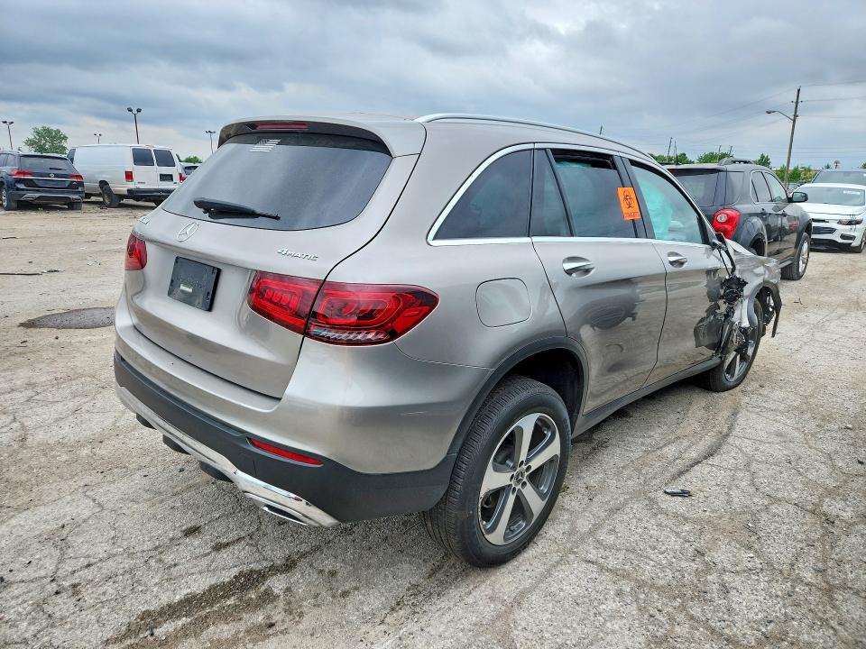2020 Mercedes-benz VIN WDC0G8EB1LF679437 COPART salvage auction — SIDE, IN - CERT OF TITLE-SALVAGE TITLE, sold $2,650 on 2026-07-28 (photo 3)