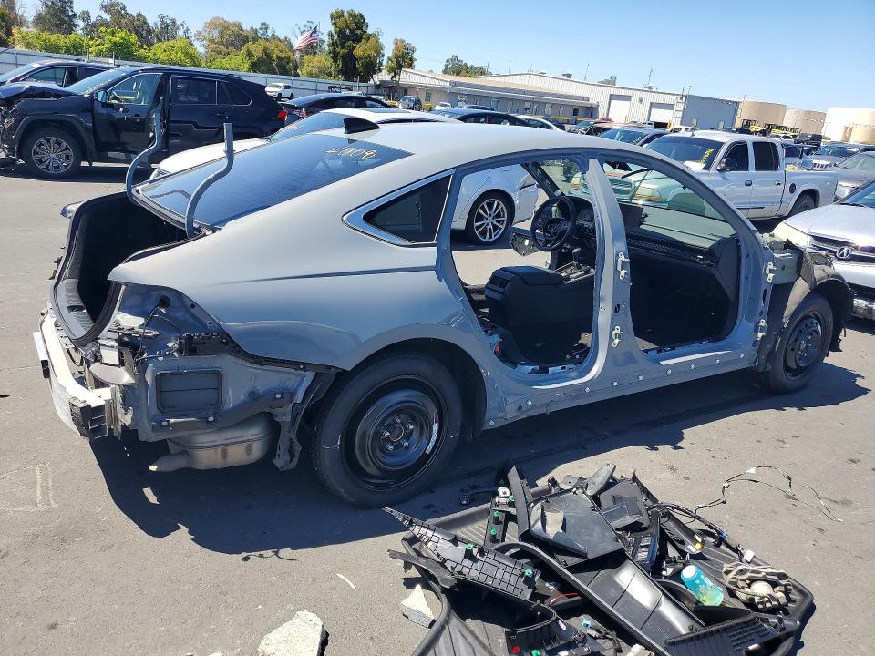 2025 Honda Accord VIN 1HGCY2F59SA024008 COPART salvage auction — VANDALISM, Ca - Salvage Certificate, sold $90 on 2026-07-29 (photo 3)