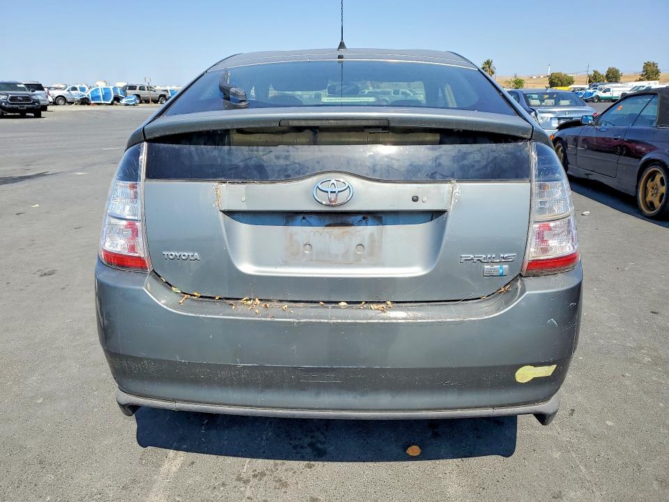 2004 Toyota Prius VIN JTDKB20U740114326 COPART salvage auction — VANDALISM, CA - SALVAGE CERTIFICATE, sold $300 on 2026-07-13 (photo 6)