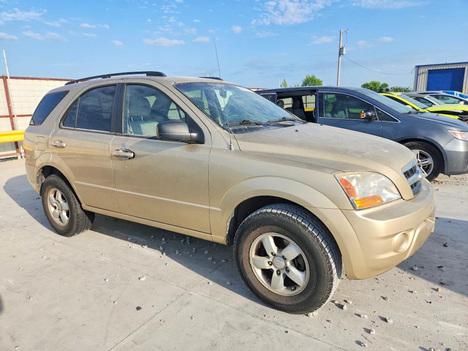2009 Kia Sorento VIN KNDJD735295896150 COPART salvage auction — MINOR DENT/SCRATCHES, TX - CERTIFICATE OF TITLE, sold $175 on 2026-07-31 (photo 4)
