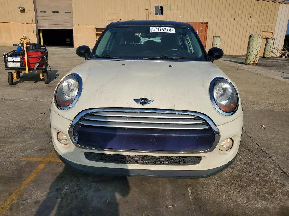 2015 Mini Cooper VIN WMWXS5C5XFT837582 COPART salvage auction — MINOR DENT/SCRATCHES, Ga - Certificate Of Title (P), sold $3,300 on 2026-07-08 (photo 5)