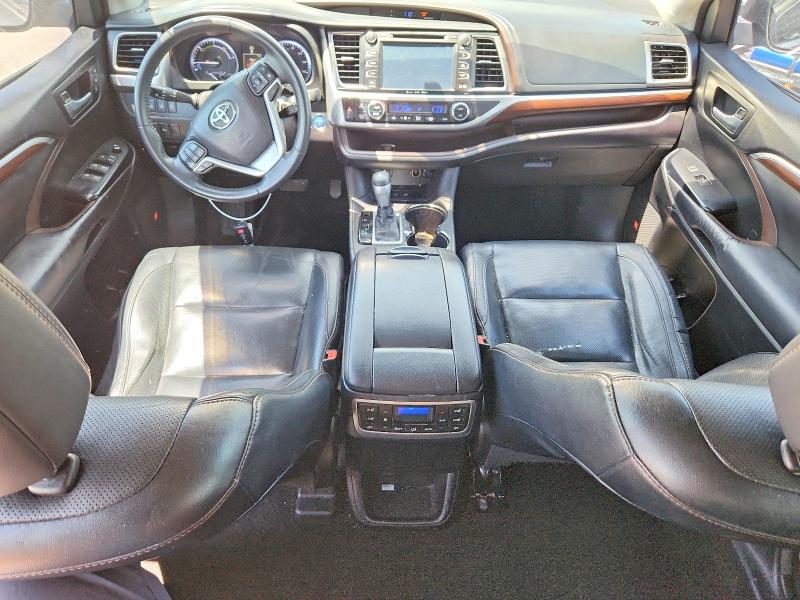 2016 Toyota Highlander VIN 5TDDCRFH3GS013939 COPART salvage auction — REAR END, PA - CERTIFICATE OF SALVAGE, sold $7,100 on 2026-07-31 (photo 8)