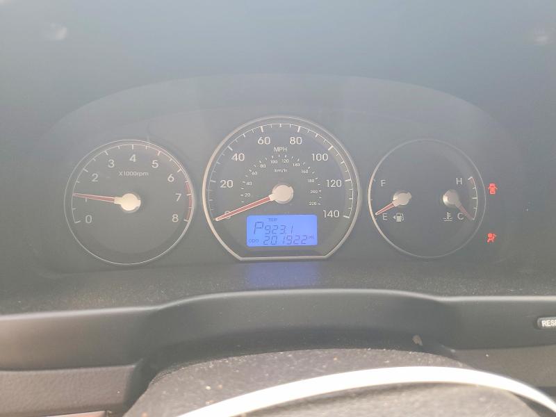 2011 Hyundai Santa fe VIN 5XYZG3AB2BG084002 COPART salvage auction — MINOR DENT/SCRATCHES, Nc - Salvage Certificate Of Title, sold $1,100 on 2026-07-10 (photo 9)