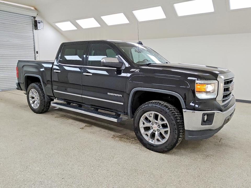 2015 Gmc SIERRA VIN 3GTU2VEC9FG330574 COPART salvage auction — MINOR DENT/SCRATCHES, Co - Certificate Of Title, sold $13,000 on 2026-07-09 (photo 4)