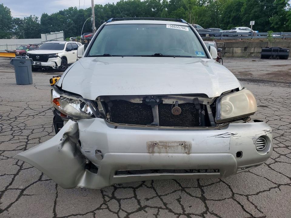 2004 Toyota Highlander VIN JTEDP21A040022047 COPART salvage auction — FRONT END, Ny - Mv-907A Salvage Certificate, sold $625 on 2026-07-09 (photo 5)