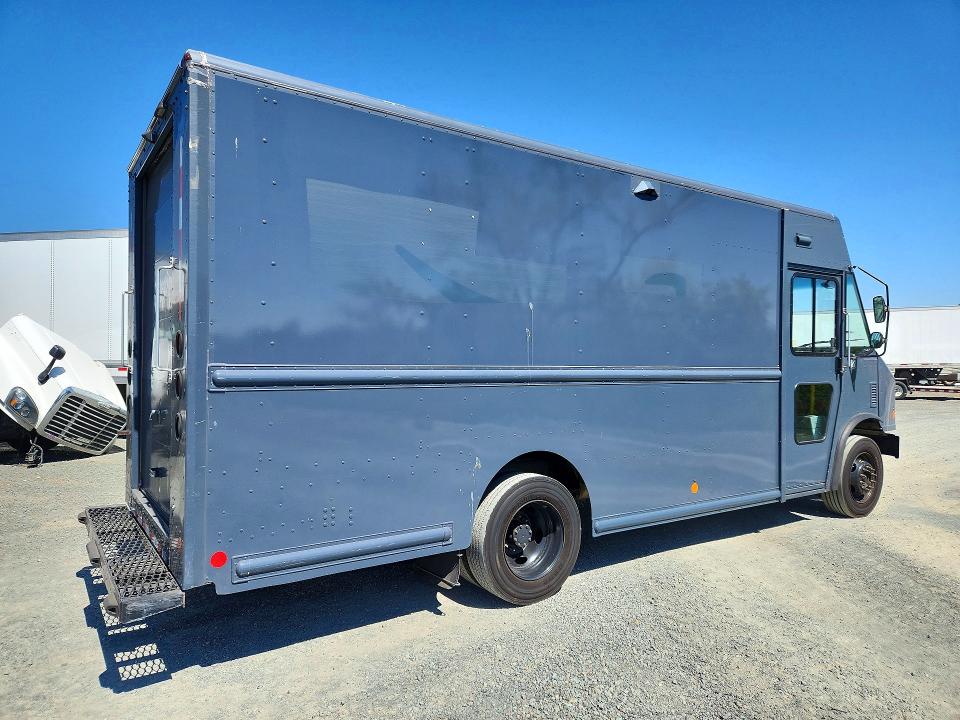 2020 Ford F59 VIN 1F65F5KN5L0A05308 COPART salvage auction — MINOR DENT/SCRATCHES, Ca - Dis/Dlr/Exp Only Clean Title, sold $3,500 on 2026-07-21 (photo 3)